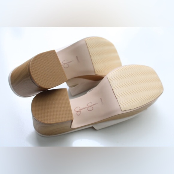NWOT Jessica Simpson mules - Picture 4 of 9